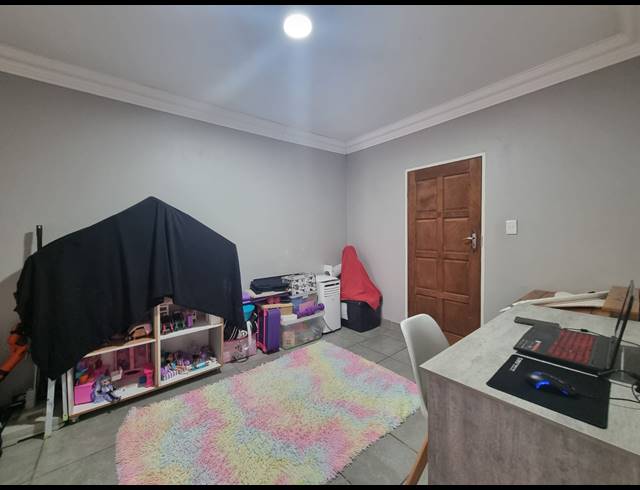 3 BEDROOM TOWNHOUSE FOR SALE IN ARCON PARK